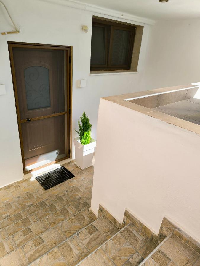 Simple Home - Bed and Breakfast Kardítsa