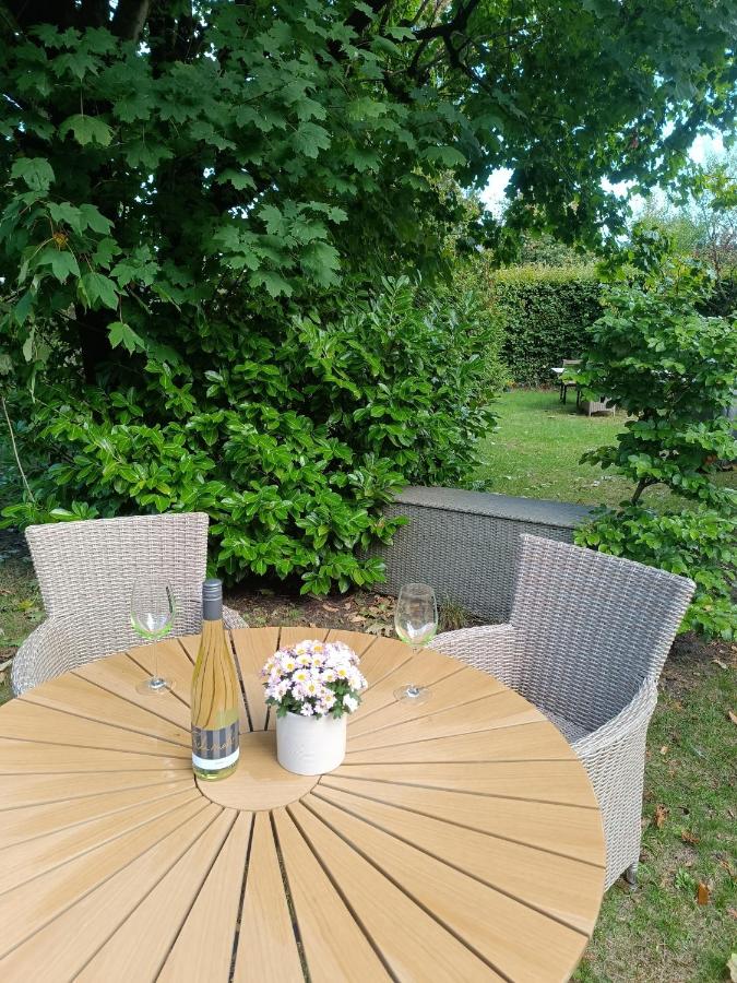 Ferienwohnung am Kurwald, Nähe Kliniken, 88qm, Parkplatz - B&B Bad Lippspringe