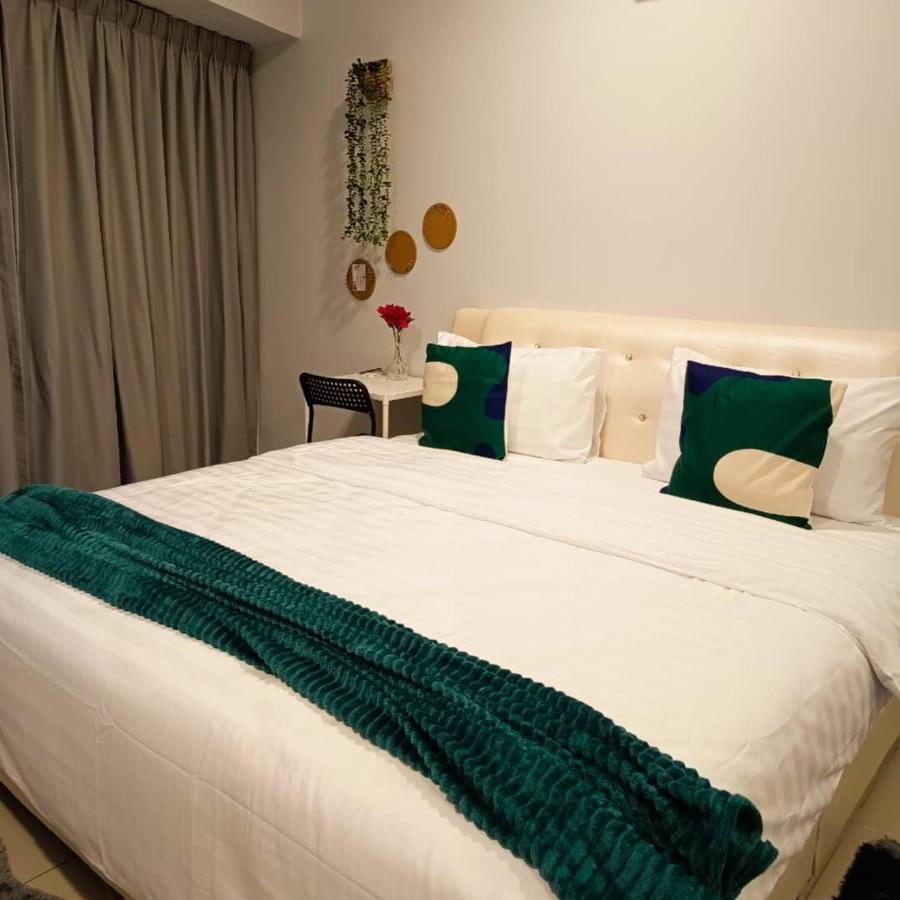 The Cozy Have-King Bed Suites Pacific Tower - B&B Petaling Jaya