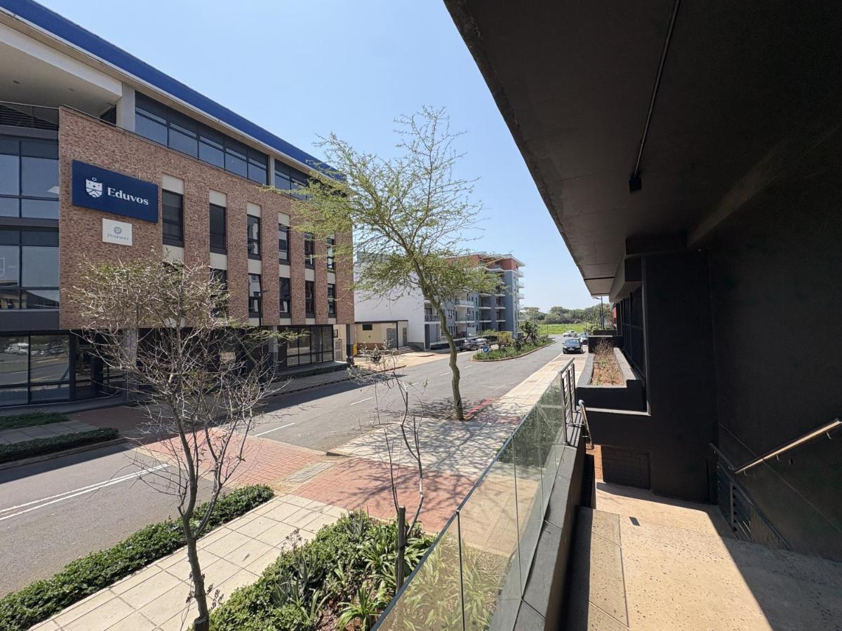 Umhlanga Flat with Rooftop Pool & Private Balcony - B&B Durban