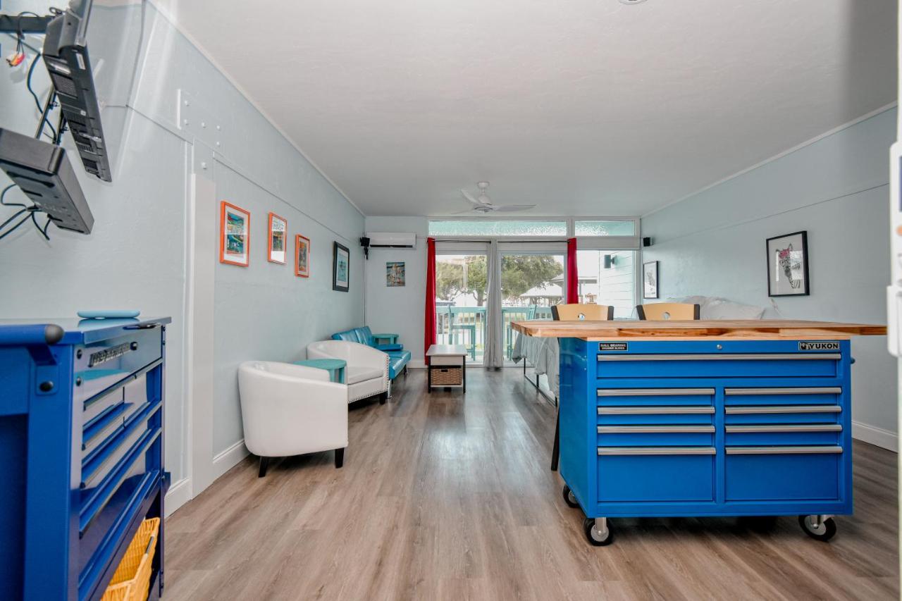 Park Place Unit 129 - B&B Cedar Key