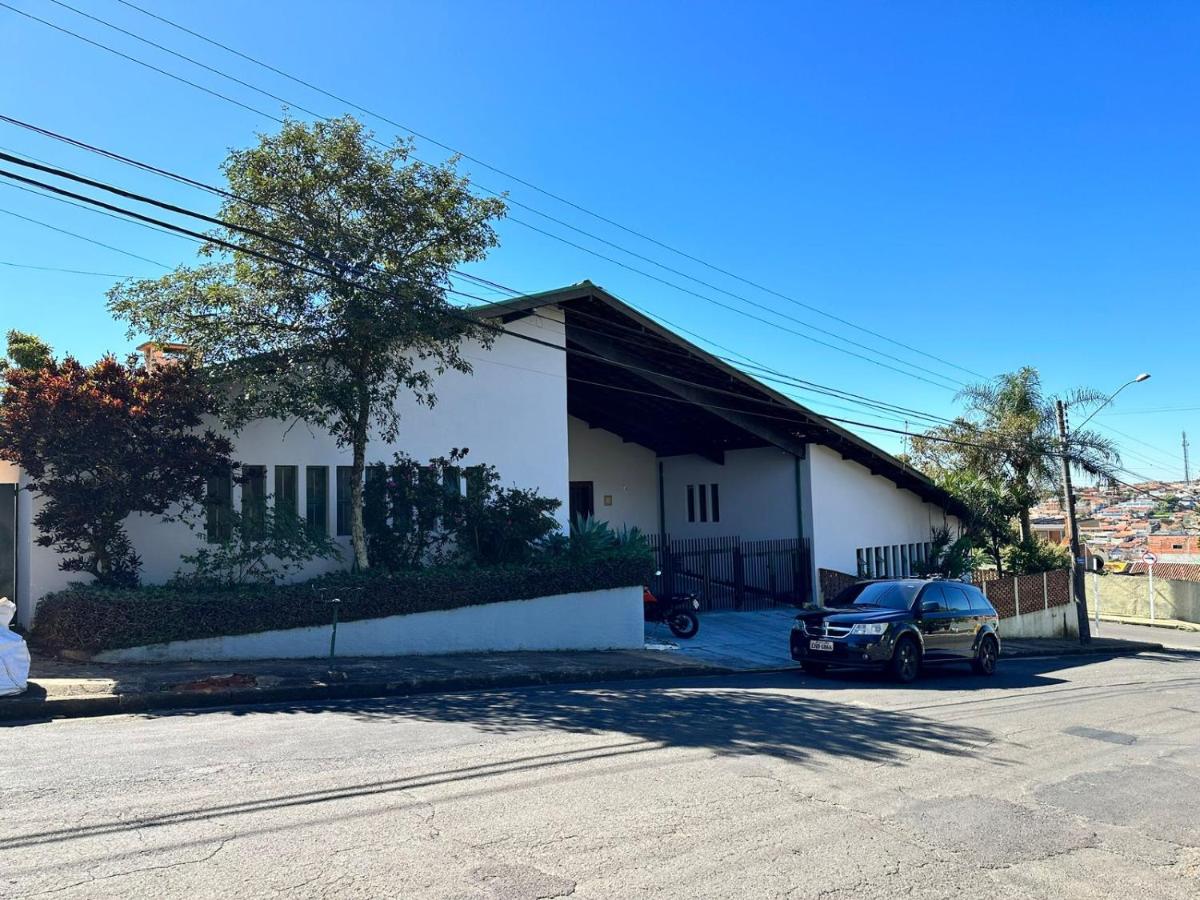 Suíte king com ar condicionado - B&B Botucatu