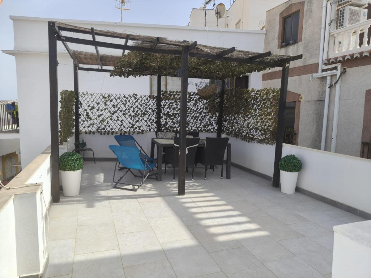 Apartamentos Carmen Baja 35 - B&B Almuñécar