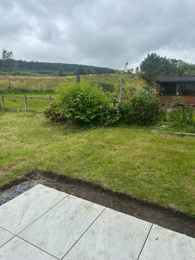 Kielder Northumberland - Beautiful Spacious House Overlooking Village, Next to Observatory, Forrest , Reservoir and all attractions - Chambres d'hôtes Kielder