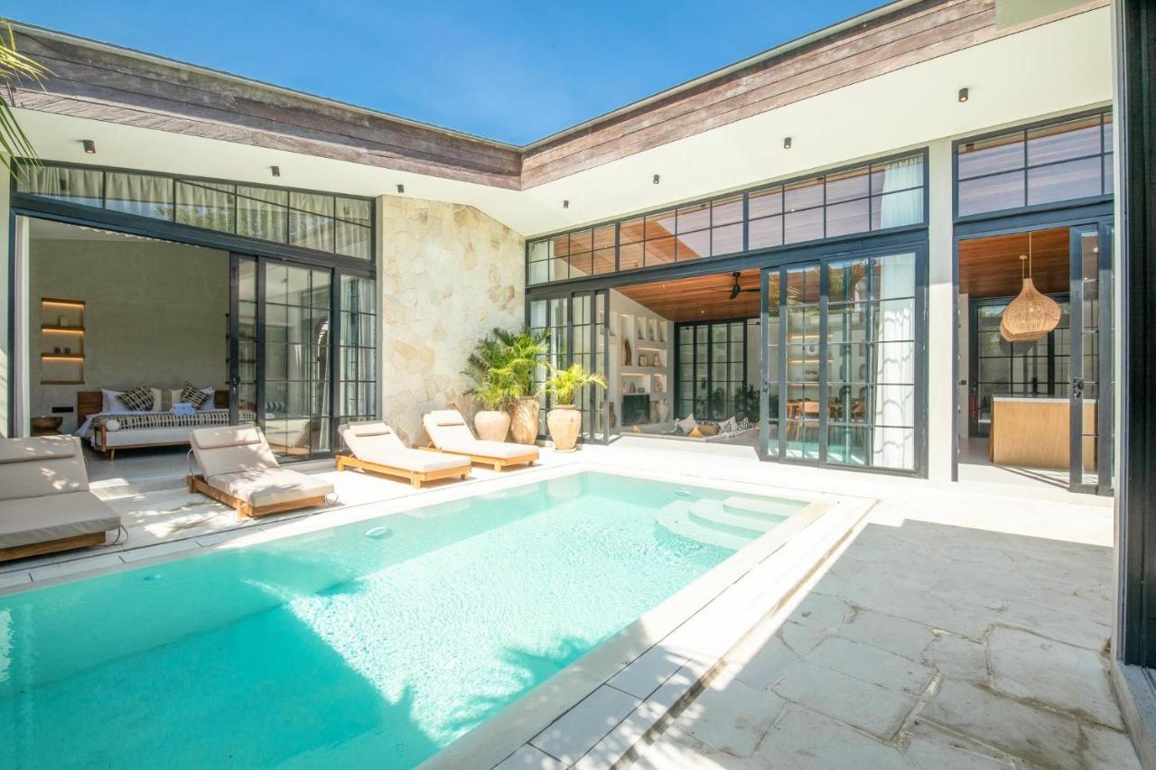 Stylish 5BR Boho Hideaway, 5 Min from Bingin Beach - B&B Uluwatu