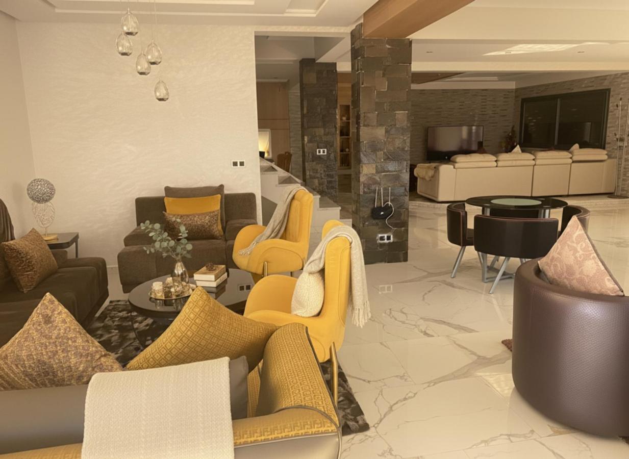 Villa Lumiere-Luxury Retreat with Private Spa and Garden - Chambres d'hôtes Ifrane
