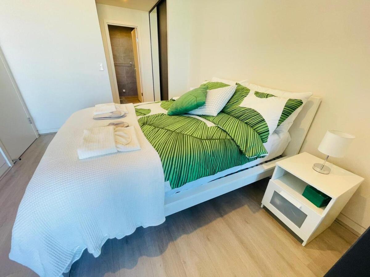 The Happy Place - 2B2Bath 5min to ACCOR Stadium - B&B Sydney