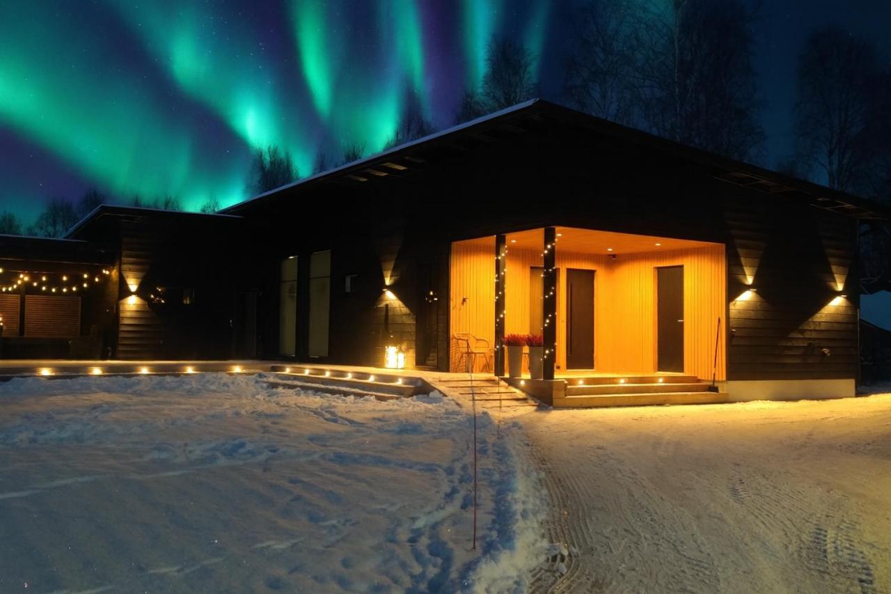 Villa Pajunkissa with Jacuzzi and Sauna - Bed and Breakfast Rovaniemi