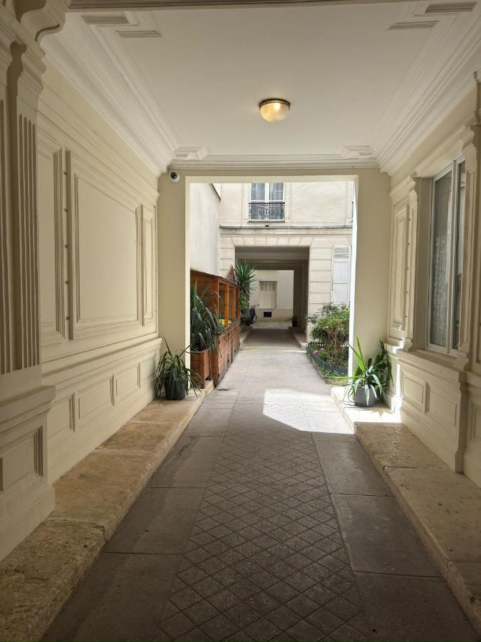 Eiffel-Tower, Suite Trocadéro - 4 people - Bed and Breakfast Parijs