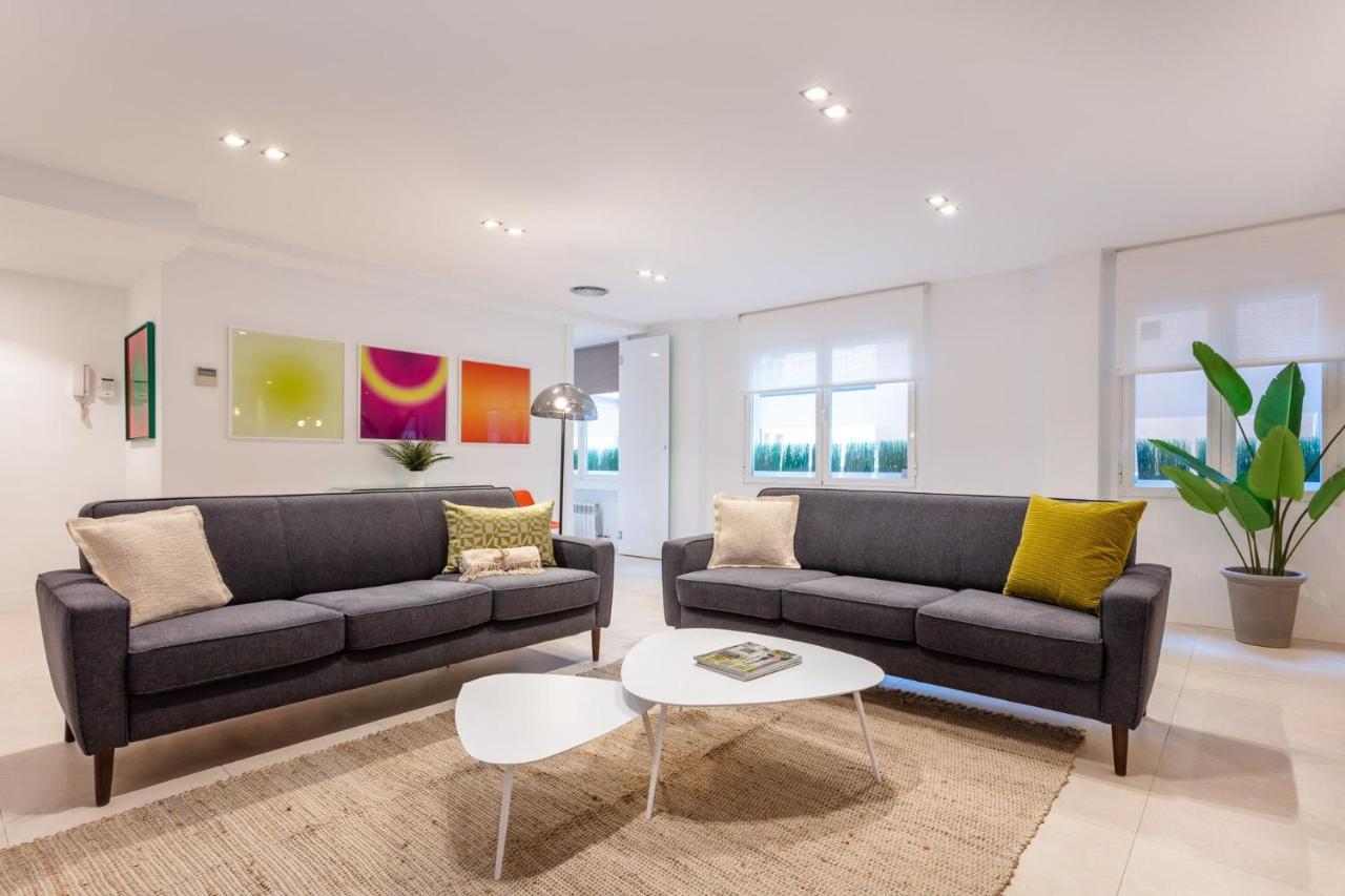 Three-Bedroom Deluxe Apartment