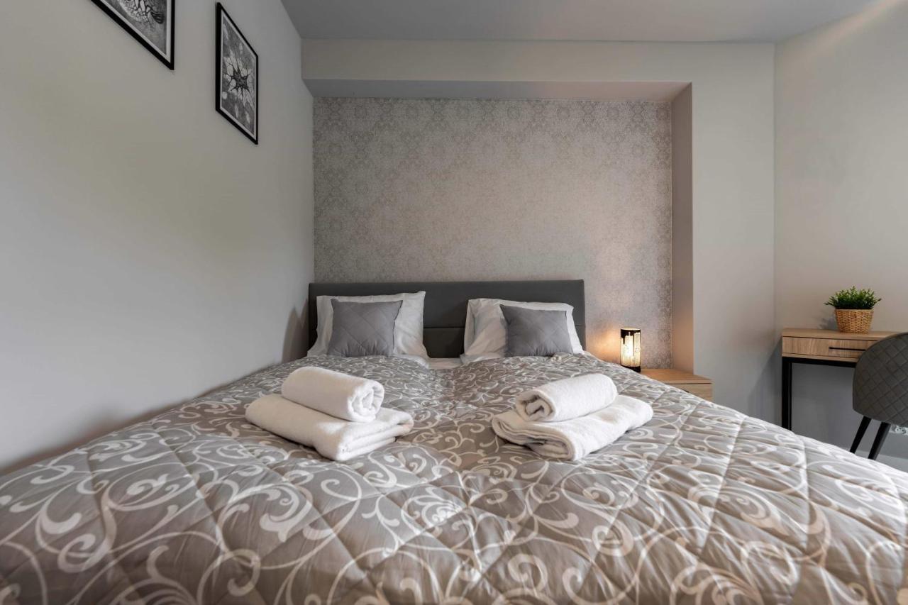 Apartamento de 2 dormitorios con balcón