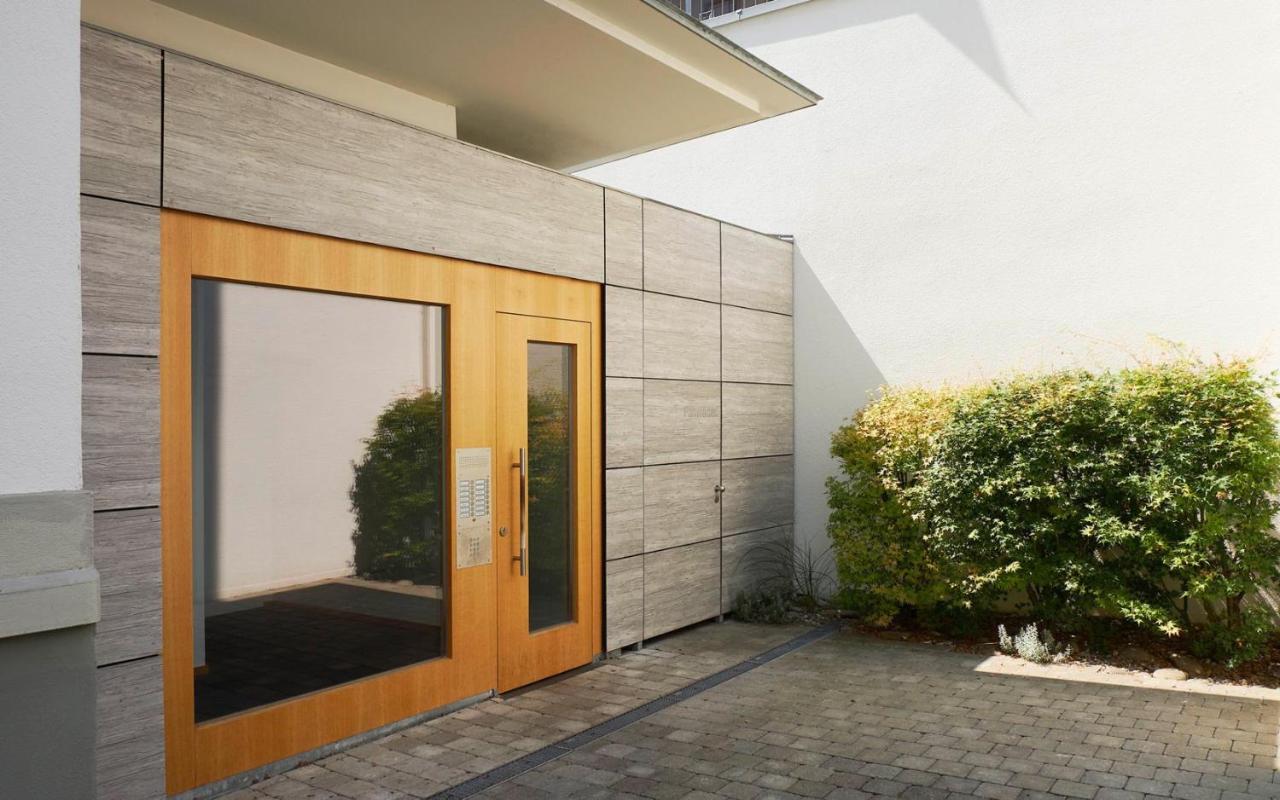 KönigsSCHLAF No3 - Die Große mit Balkon in der Konstanzer Altstadt - B&B Costanza