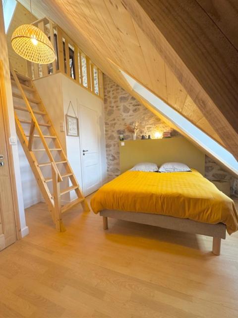 Quadruple Room with Private Bathroom