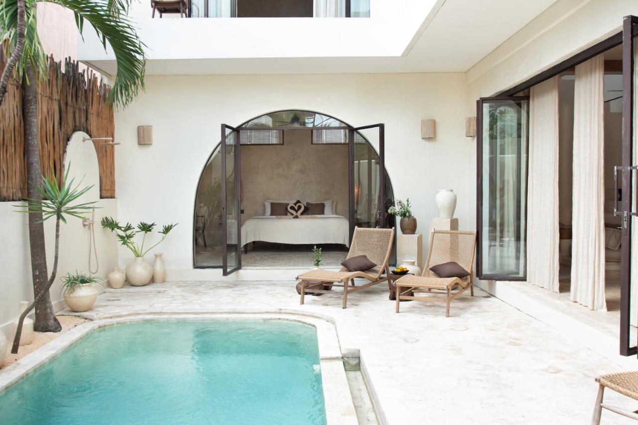 Villa Bella - Stylish 3-Bedroom Oasis with Mediterranean Charm - B&B Canggu