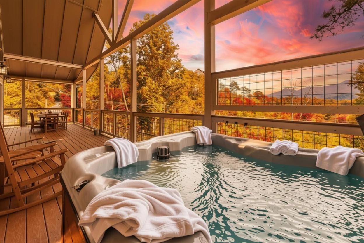 New Luxury Lodge - Gatlinburg - Mountain View! - B&B Gatlinburg