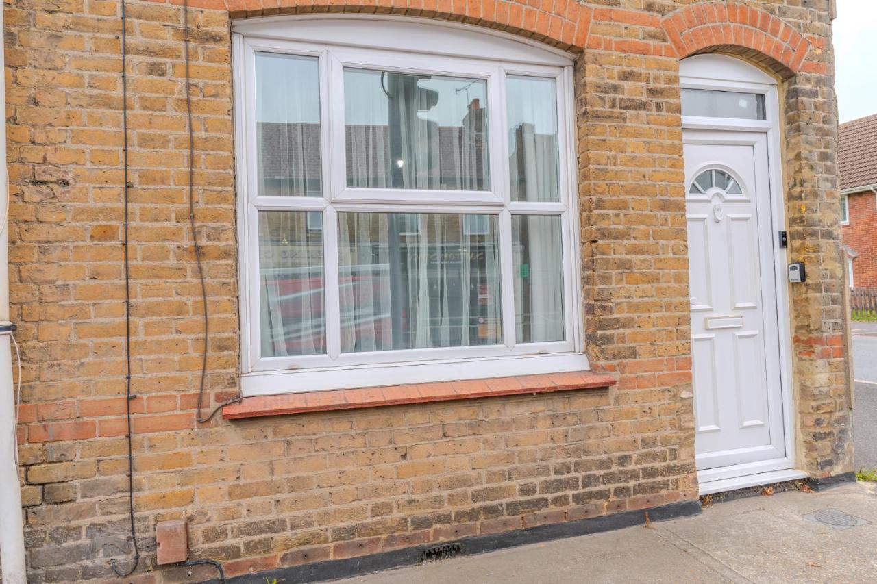 The Medway Hub Contractors & Families Welcome - B&B Rainham