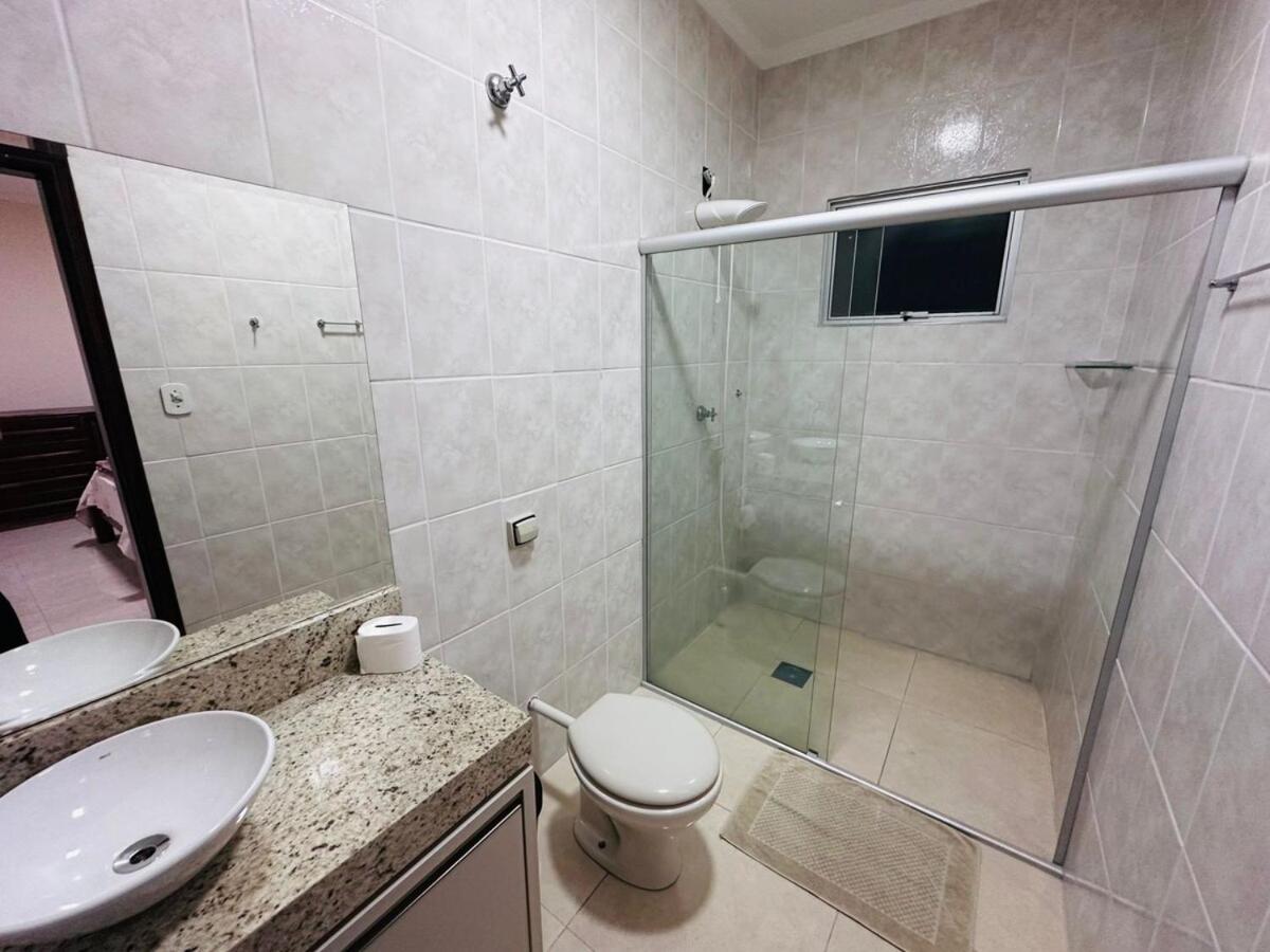 Casa Grande para até 13 pessoas em Aparecida-SP - Chambres d’hôtes Aparecida