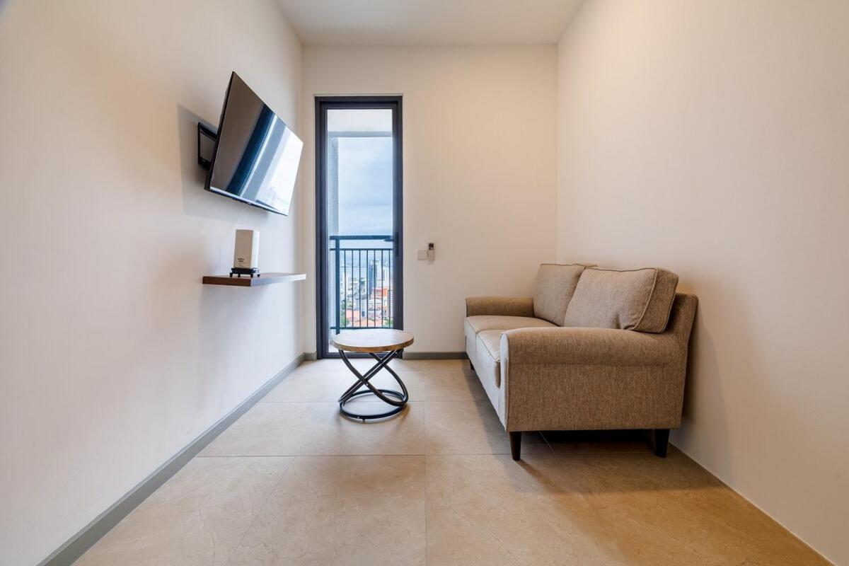 M22 #CityView SeaView #Georgetown #35 - B&B George Town