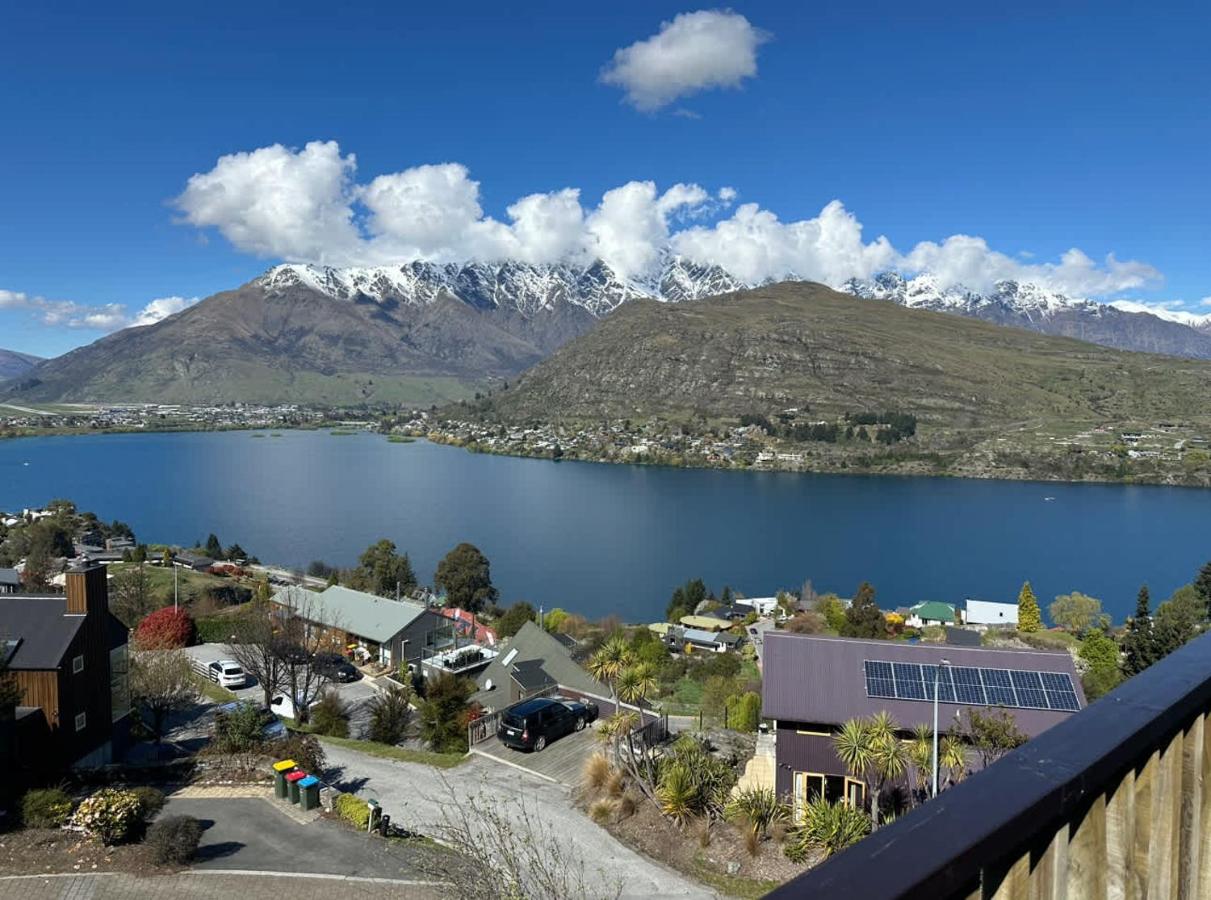 Remarkable Views on Stone Ridge - Bed and Breakfast Queenstown