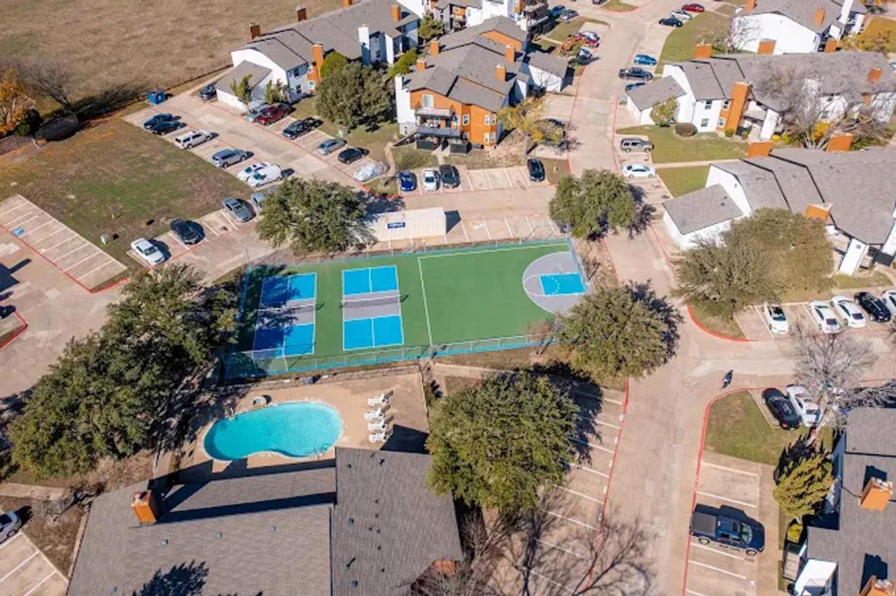 Landing Apartments - DeSoto - Chambres d’hôtes DeSoto