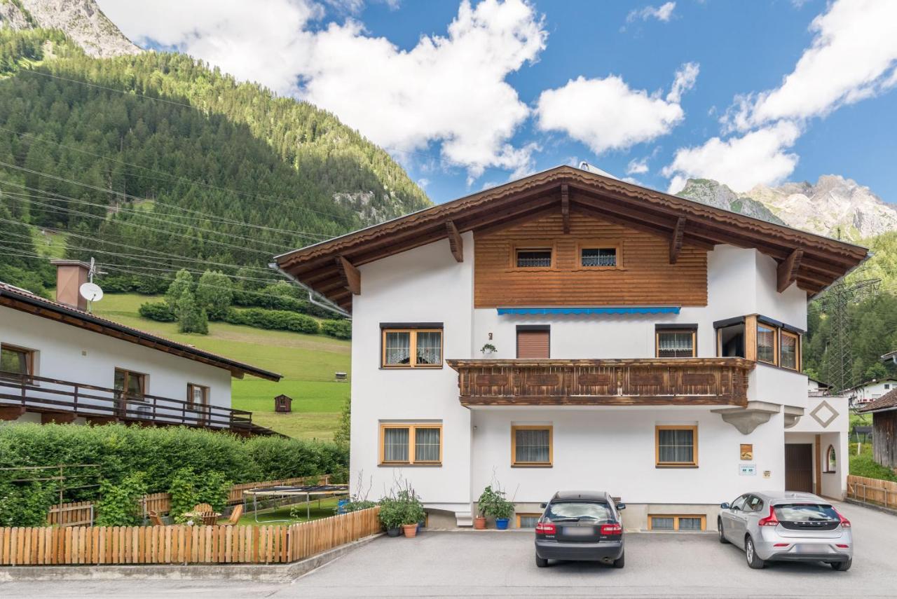Haus Schimpfößl - Ferienwohnung Flirsch am Arlberg