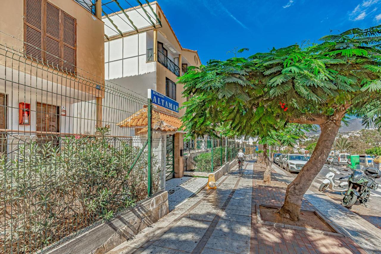 Tenerifeopenhome 3-story flat Playa Las Americas - Chambres d’hôtes Playa de las Américas