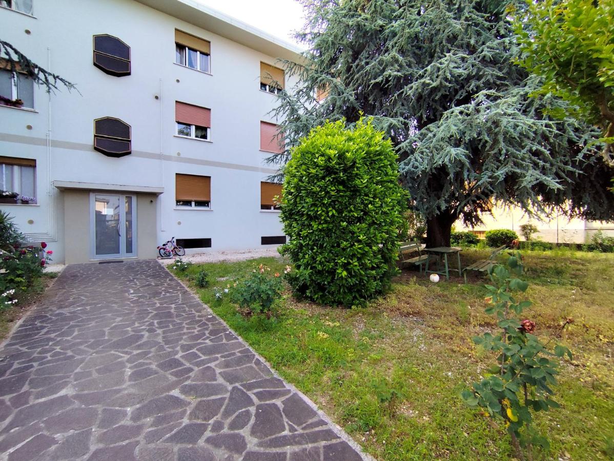 Comfort on the Mountain Side by Holiday World - B&B Piovene Rocchette