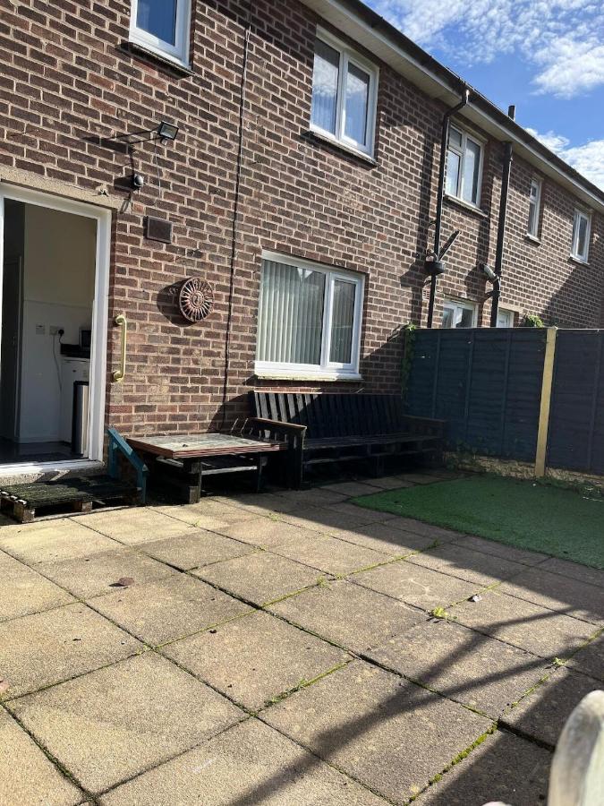 Modern 3-bed house with parking - Chorley Near M61 - Chambres d’hôtes Heapey