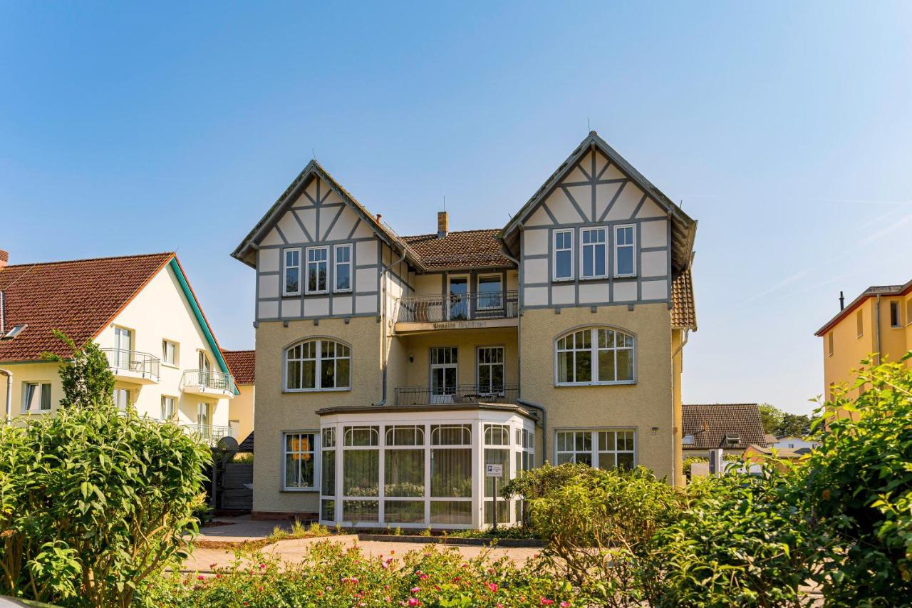 Villa Hubertus 06 - Bed and Breakfast Seebad Zempin