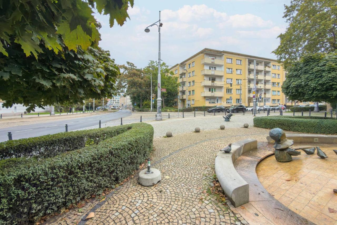 Azure Apartment Teatralna with Air Conditioning in Wrocław by Noclegi Renters - Chambres d'hôtes Wrocław