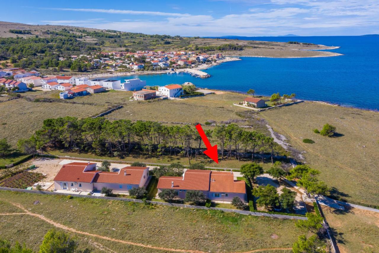 Beachside Holiday Home Marija - B&B Lozice
