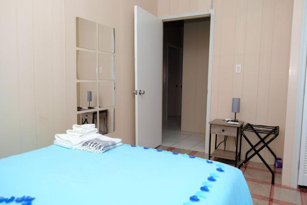 Nestled Vacation Home - Bed and Breakfast Saint John's