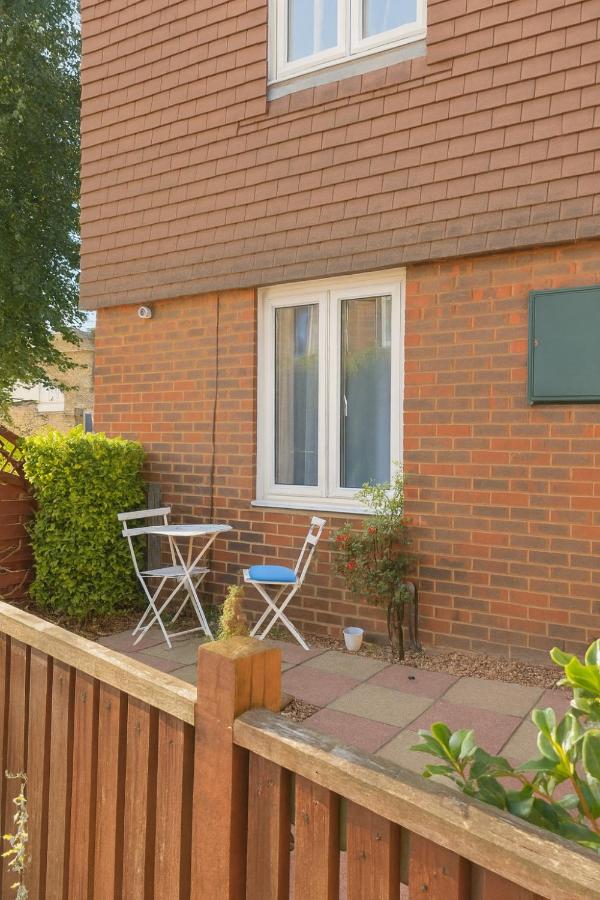 Shalom Stay South London - B&B London