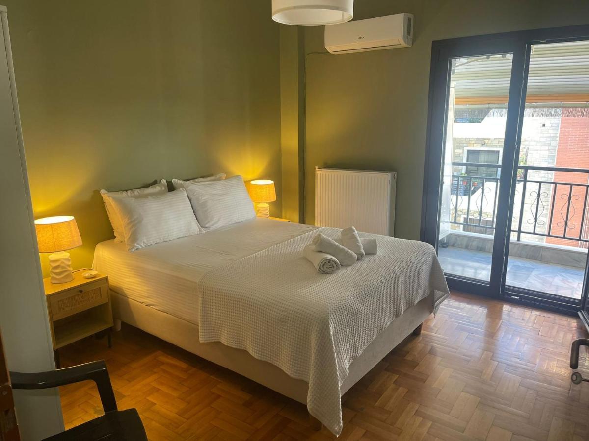 SKY HOUSE Family Apartment - Perfect Hospitality - B&B Salonicco