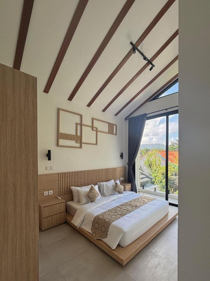 LM Home 2 Mendira - B&B Candi Dasa