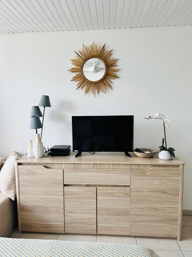 Soleilcaraïbe Studio - direct beach access Gosier - B&B Le Gosier