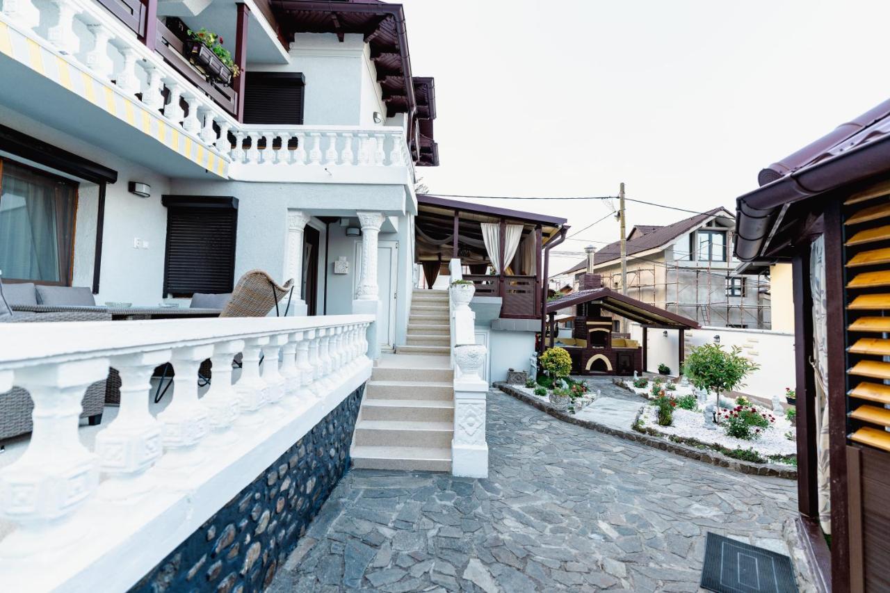 Cazare Ramnicu Valcea - Apartament Central cu Jacuzzi, Terasa, Barbecue, Parcare - B&B Râmnicu Vâlcea