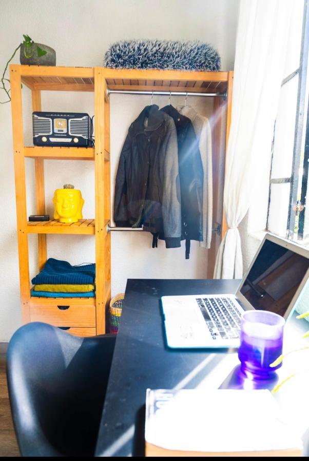 Lovely cozy & spacious room in heart of Condesa - Chambres d'hôtes Mexico