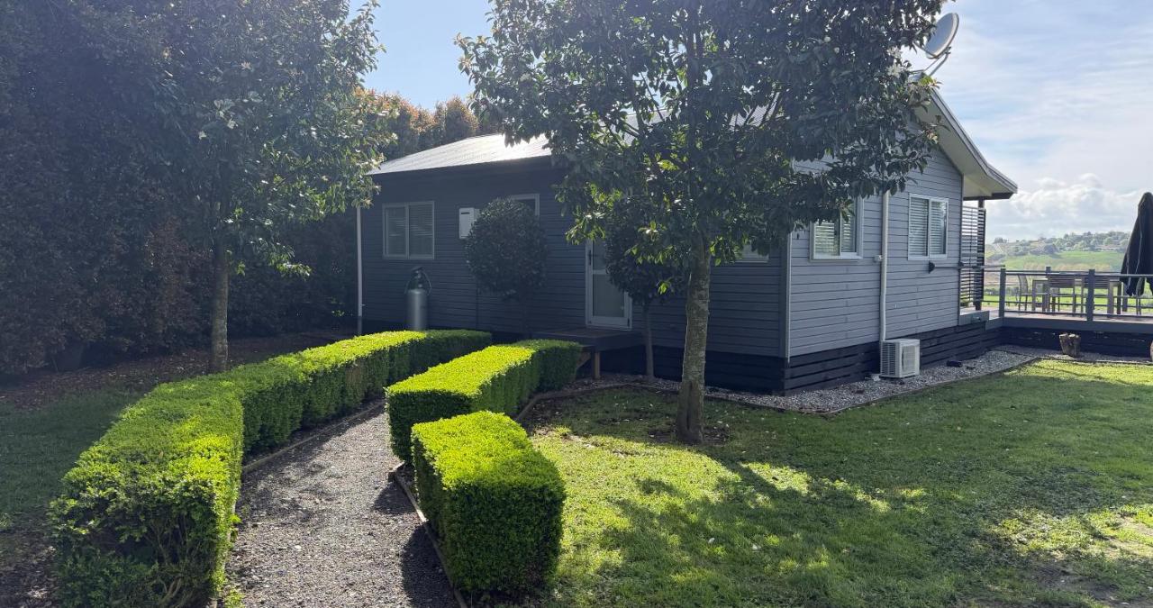 Hideaway Cottage, Tauranga, so close to Bethlehem & Mount Manganui - B&B Tauranga