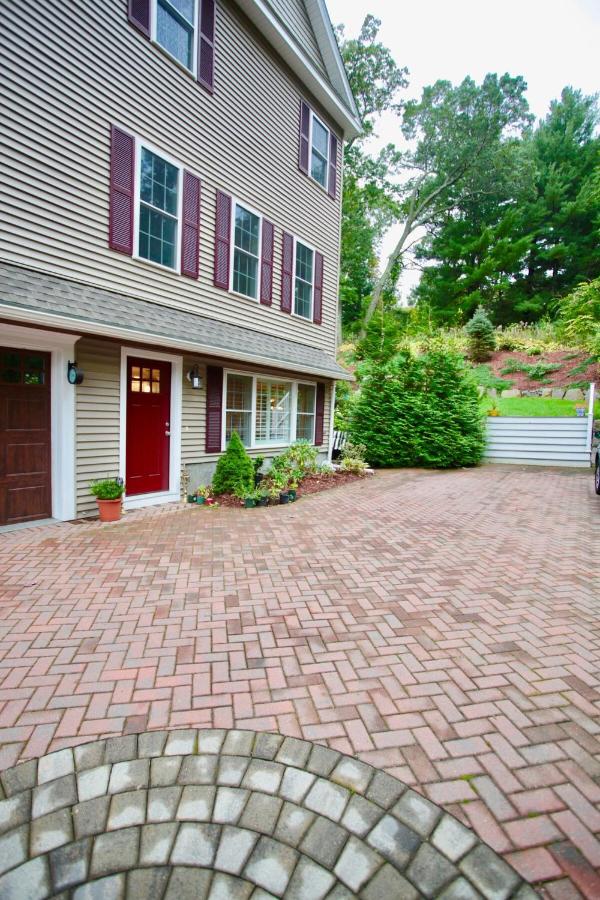 Peaceful 2BR near US Route 1 and Boston - B&B Melrose