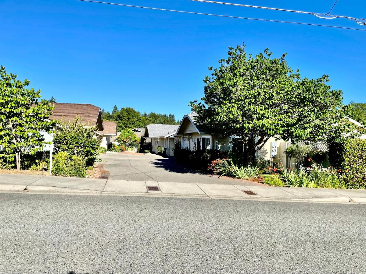 Warm and Inviting - B&B Grants Pass