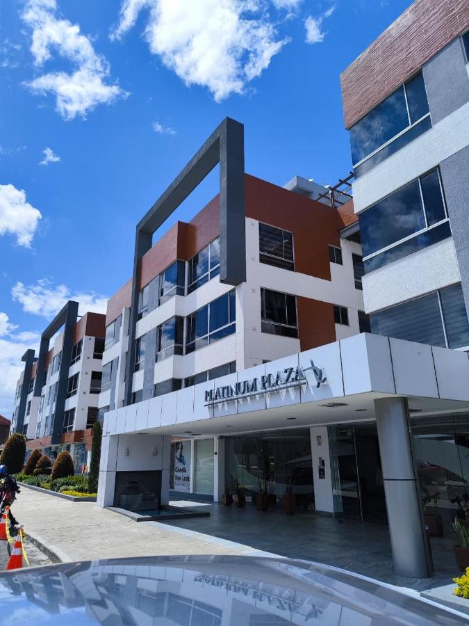 Mini Suite Equipada Cómoda, acabados de lujo, gym, piscina, coworking, sala juegos - B&B Quito