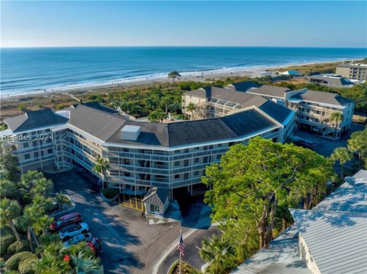 Breakers 328 Oceanfront Hilton Head Condo Direct Beach Access - Vacation Rental HHI LLC - B&B Hilton Head Island