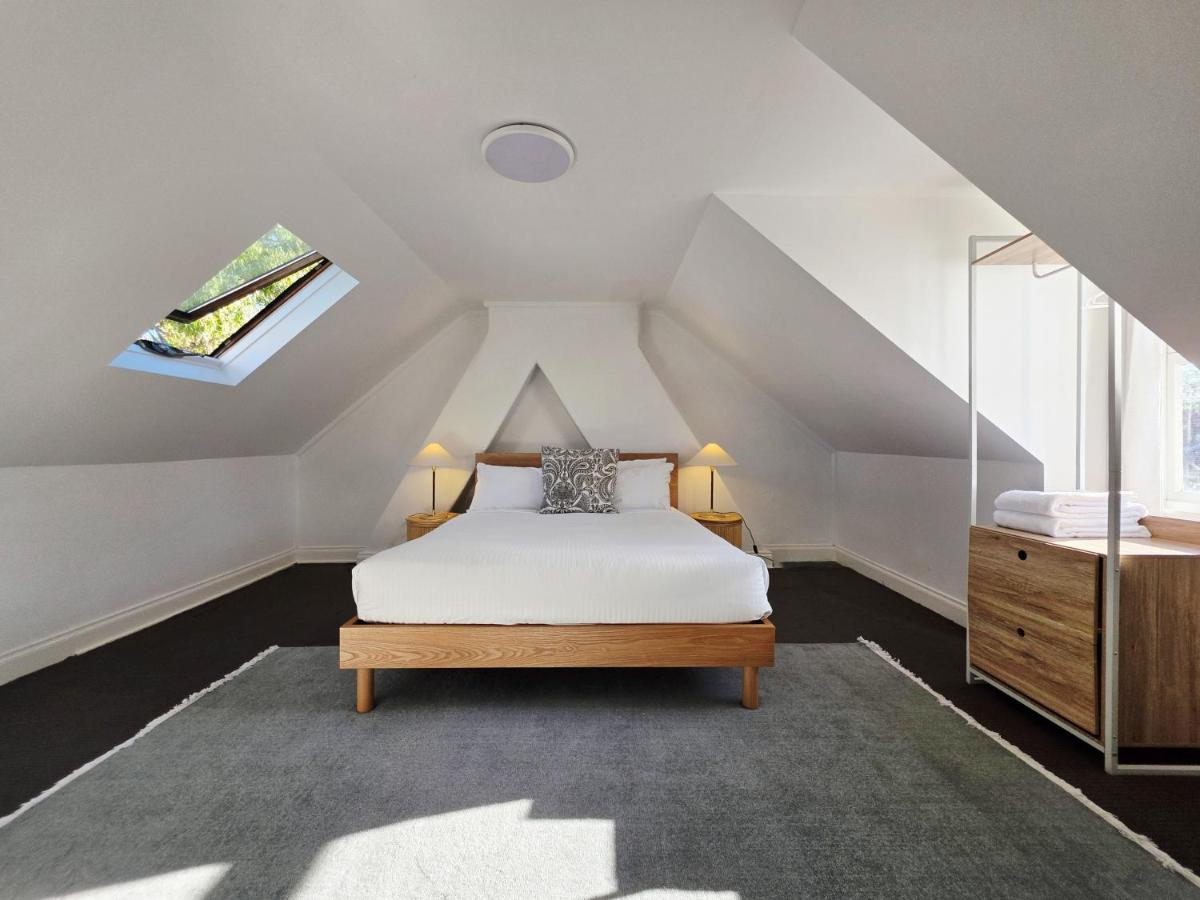 Two-Bedroom Deluxe Apartment