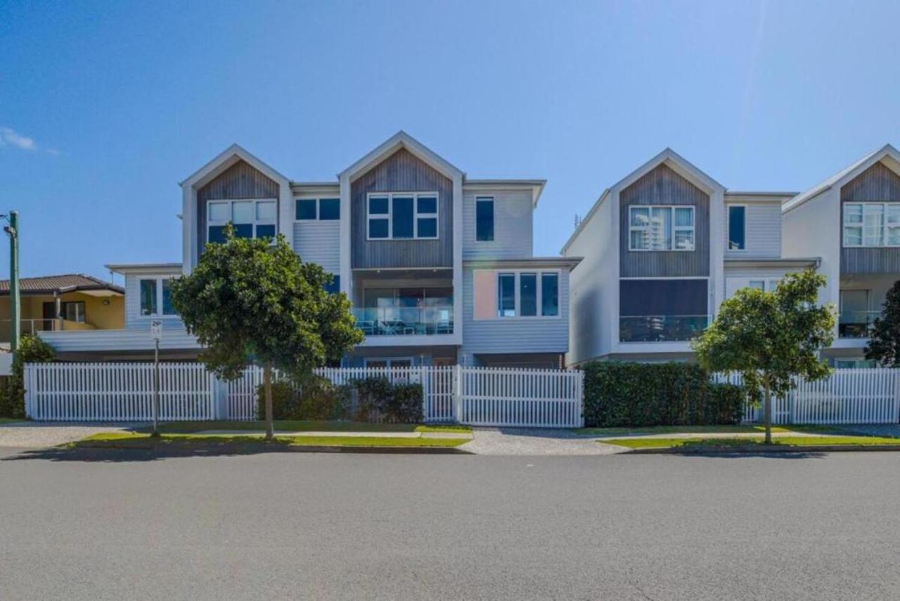 Cedar Sands Hideaway - 4BRM Home - B&B Gold Coast