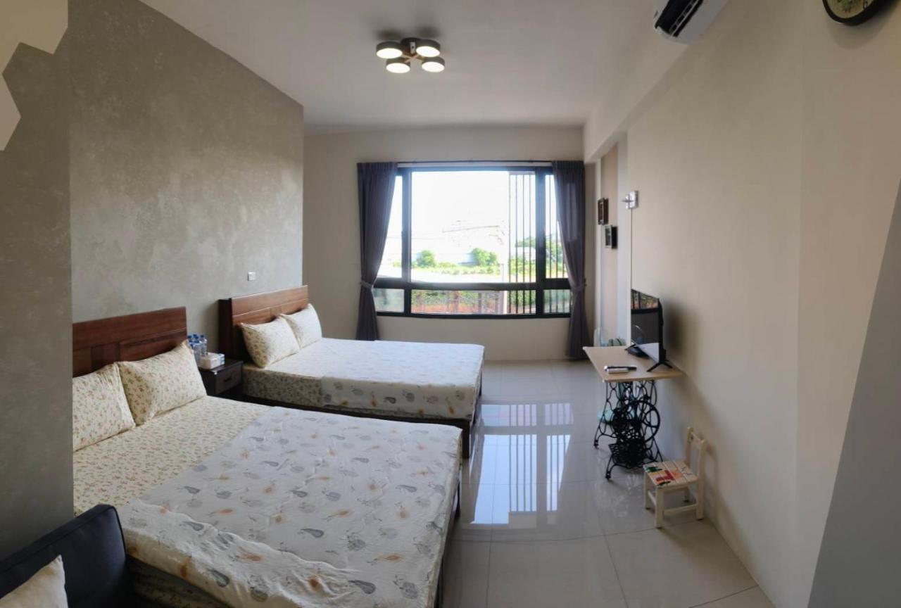 Camera Quadrupla Superior