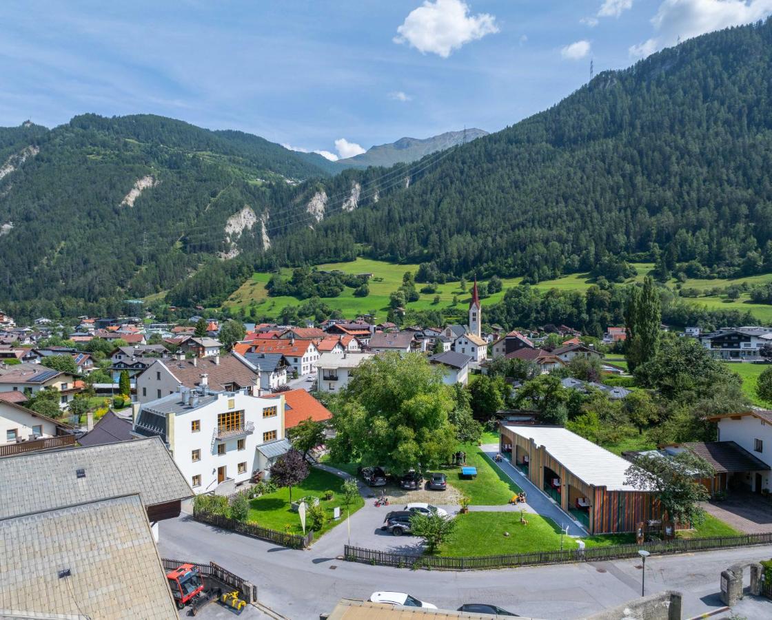 Stadlchalet - Chambres d'hôtes Ried im Oberinntal