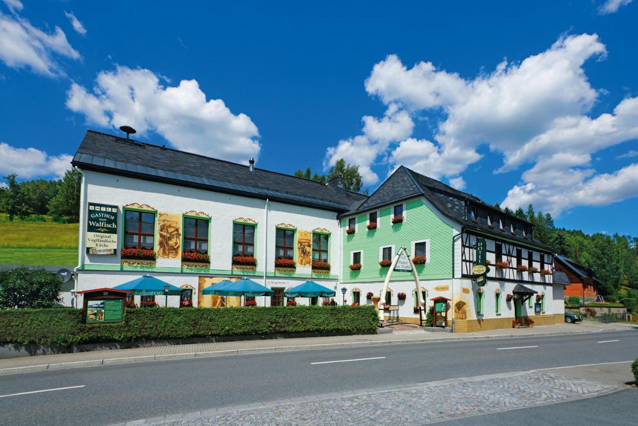 B&B Klingenthal - Hotel Gasthof zum Walfisch - Bed and Breakfast Klingenthal