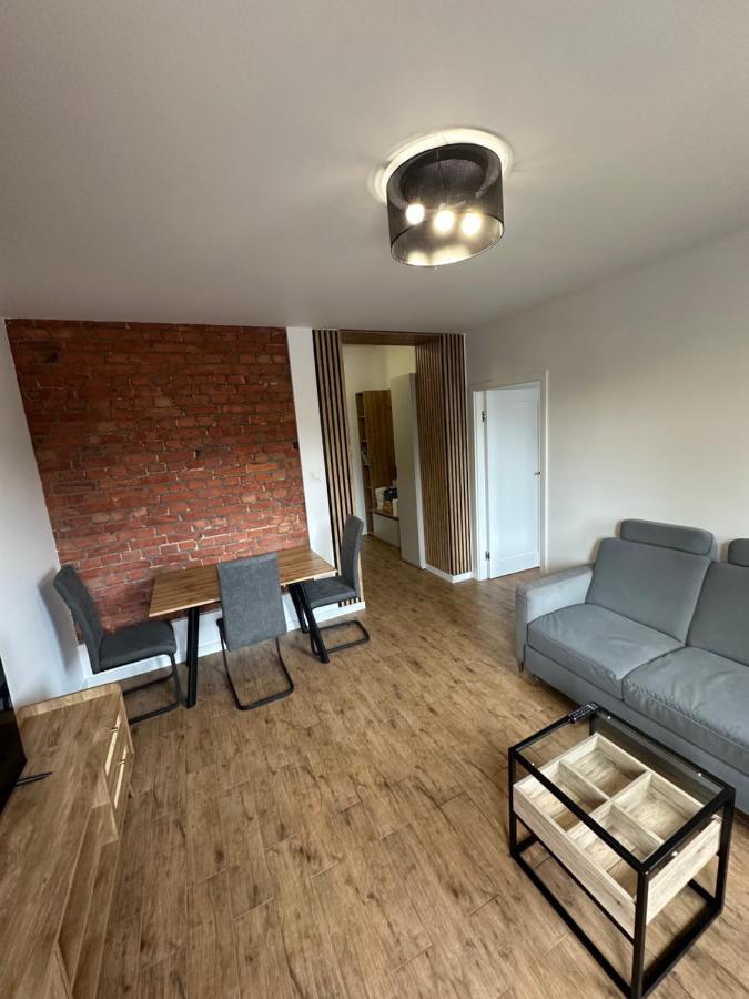 Apartament mieszkanie kompletnie wyposażony WiFi parking niedaleko centrum - Ferienwohnung Stolp