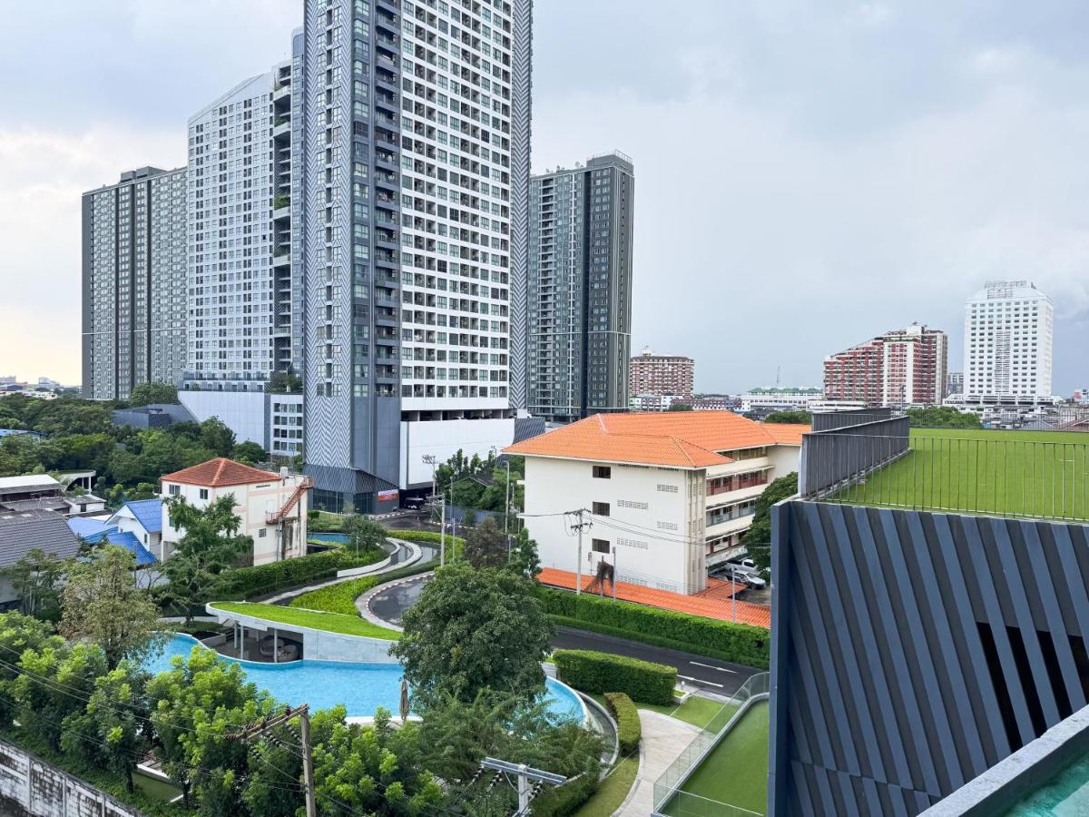 Value Stay in BKK 3 Pools,Family Friendly - B&B Bang Chak